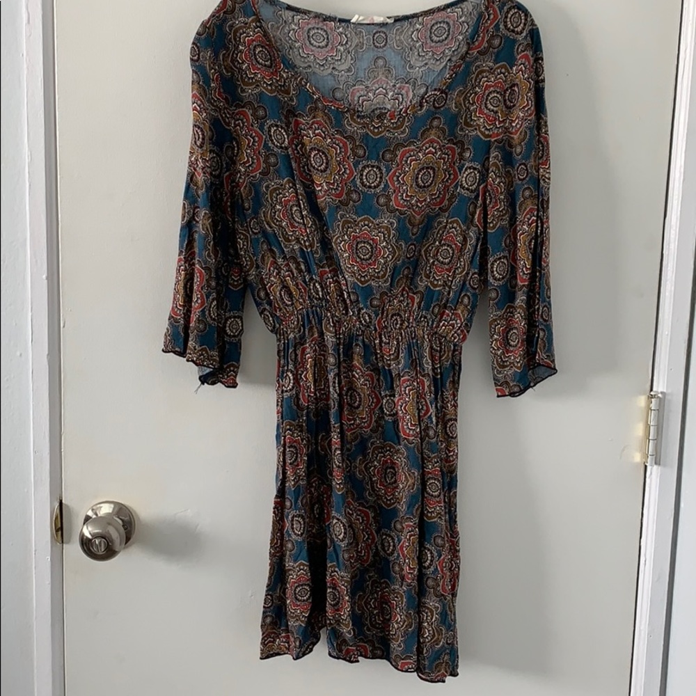 Quarter sleeved dress